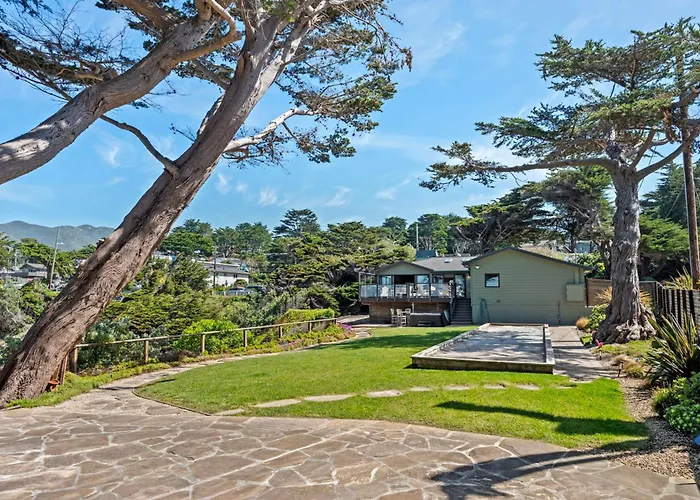 Entire Private Coastal Retreat - Spectacular Ocean Views Whot Tub