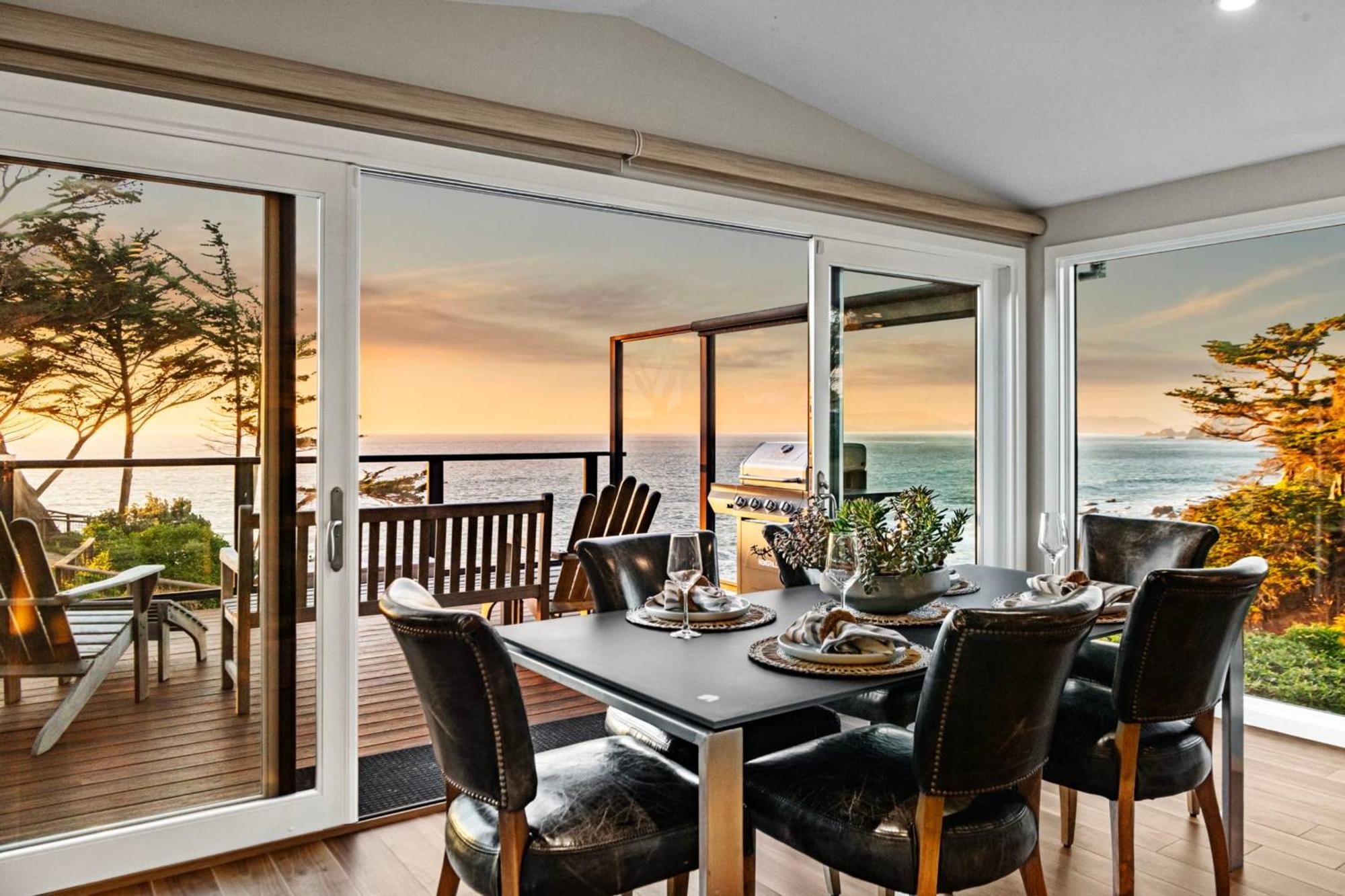 Entire Private Coastal Retreat - Spectacular Ocean Views Whot Tub *