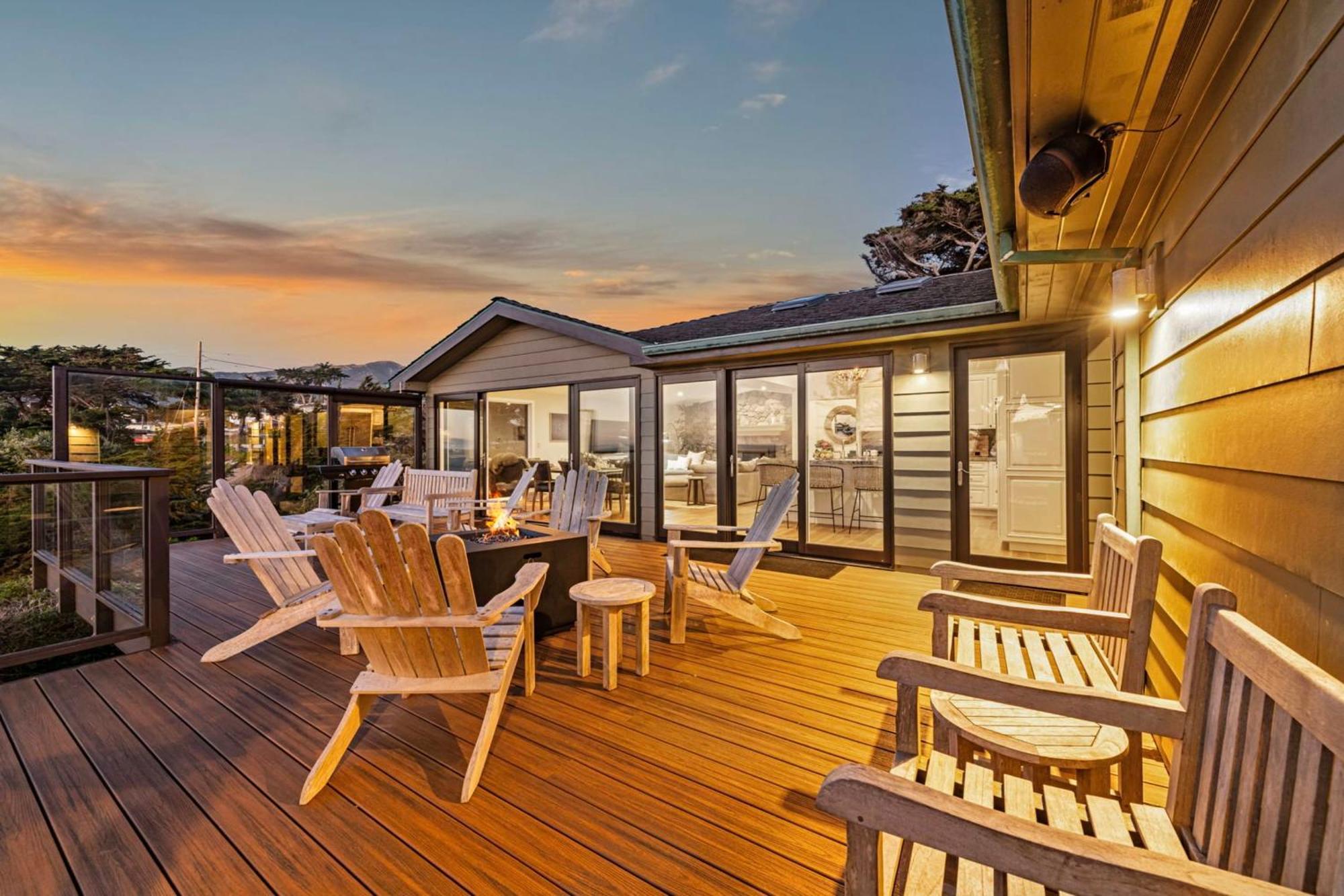 Entire Private Coastal Retreat - Spectacular Ocean Views Whot Tub